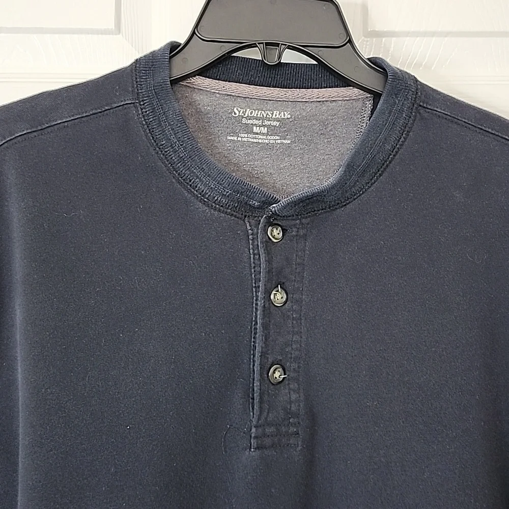 ST JOHN'S BAY MEN'S TOP